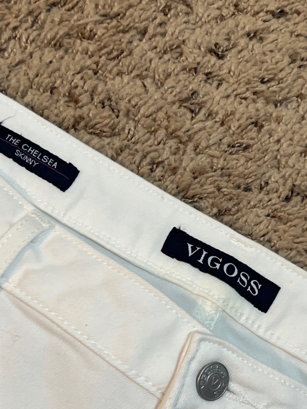 EUC Vigoss The Chelsea White Skinny Jeans {Size 16} - Picture 4 of 9